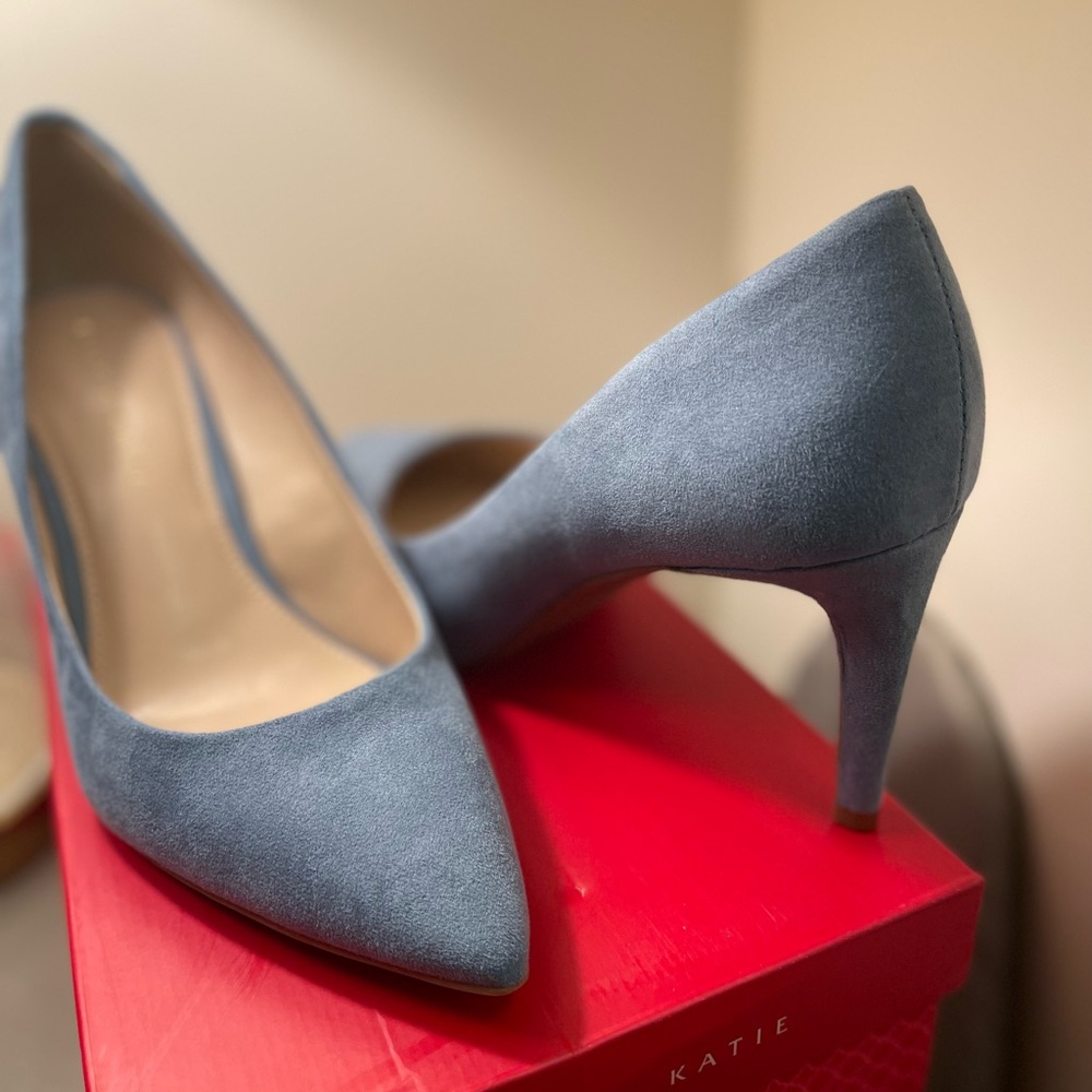 Brand new blue suede Kelly Katie 3 inch pumps, size 8.5
